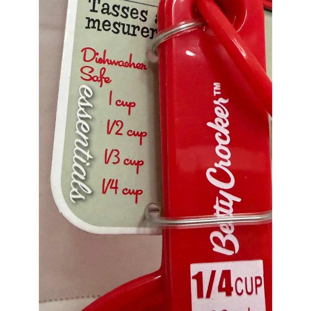 Betty Crocker Red Measuring Cups Set of 4 Essentials Dishwasher Safe New